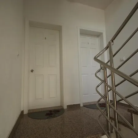 In With Air Conditioning, Wifi, Washing Machine 202-2 Apartment